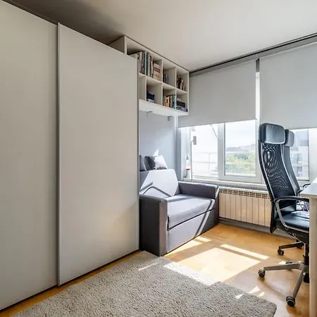 Apartamento Ilonka's 1 Bdr With Workspace And Terrace Sófia