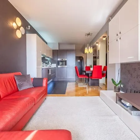 Ilonka's 1 Bdr With Workspace And Terrace Sófia