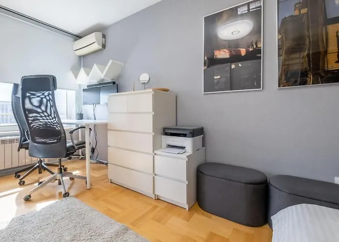 アパート Ilonka's 1 Bdr With Workspace And Terrace ソフィア